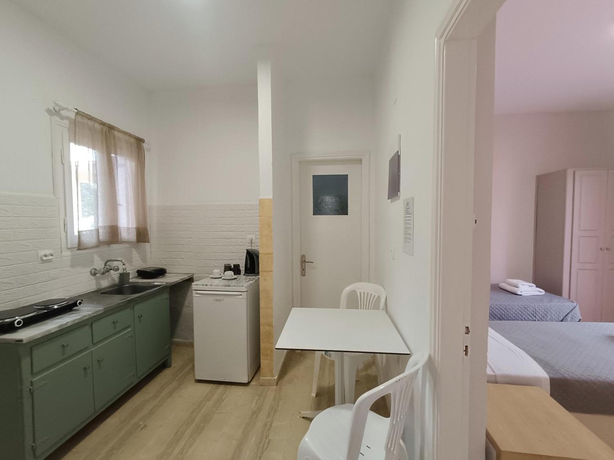 Dora'S Apartments Kavos Exterior photo